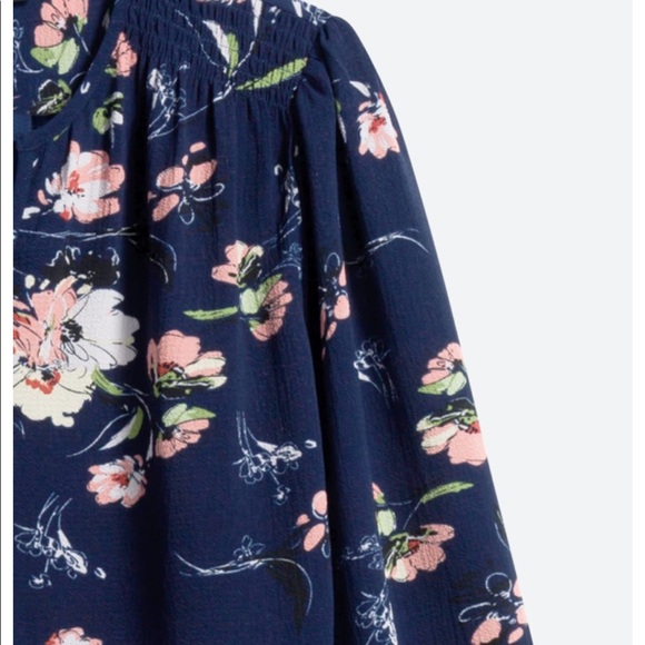 Pretty floral print blouse-never worn size M - Picture 2 of 2